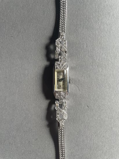 null Art deco lady's watch bracelet
In platinum and 750 °/°° white gold
Rectangular...