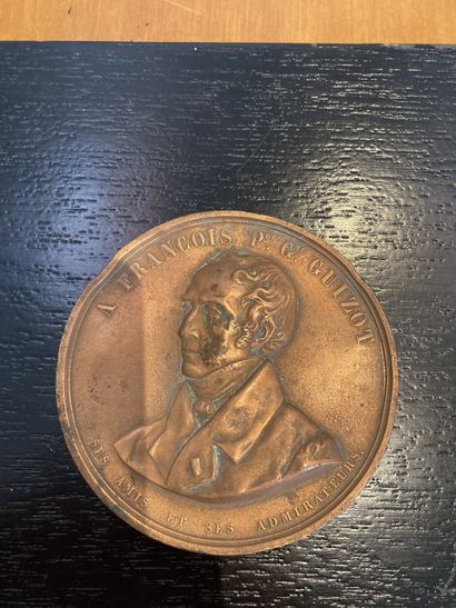 null Monarchie de Juillet, Médaille commémorative en l'honneur de
François Guizot
Médaille...