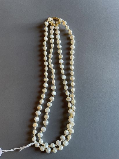 null Necklace of freshwater cultured pearls enhanced with fancy pearls and a 925°°°...