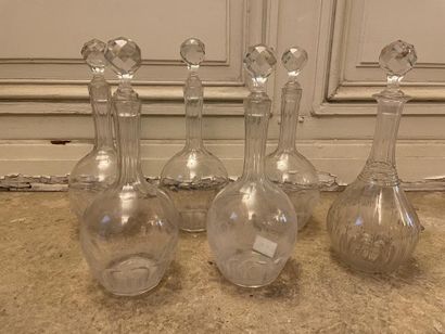 null Set of five decanters
And their stoppers
We join another one
In the state