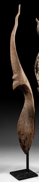 THAÏLANDE Chofa en bois polychrome sculpté...