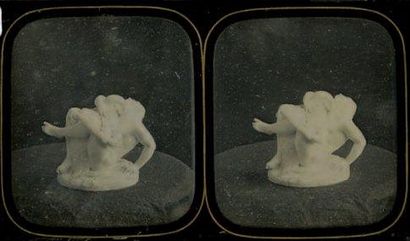 ALEXANDRE BERTRAND (ATTR.) Léda et Zeus en cygne par Pradier Paris, vers 1855 Daguerréotype...