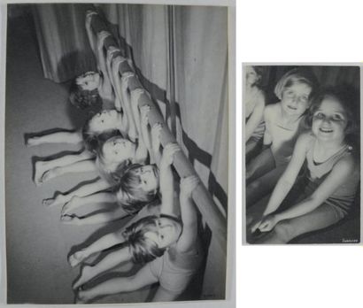 VASSIL IVANOFF (1897-1973) École de danse Paris, c. 1930 Argentiques (12), de 133x88...