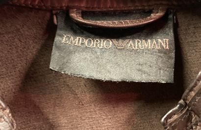 JOSEPH, EMPORIO ARMANI, ZARA Lot comprenant trois vestes en cuir : la première, en...