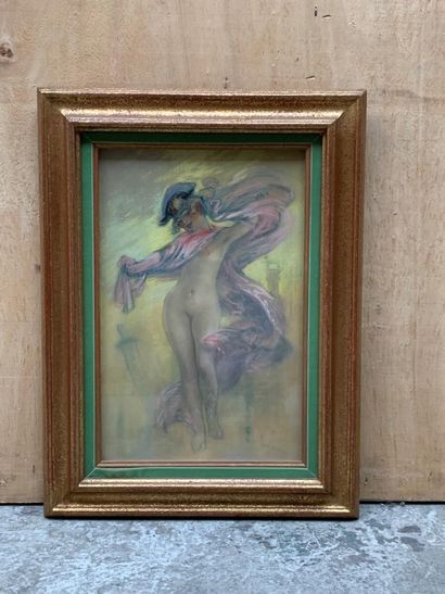 Louis MORIN (1855-1936) Femme au drap rouge
Pastel, signé en bas à droite
41 x 27...