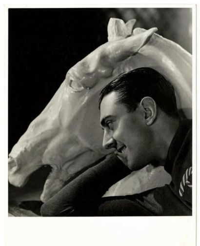 GEORGES SAAD Portrait de Jacques Tati Paris, fin des années 1930 Tirage argentique...