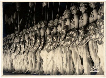 WALERY, TALBOT, STUDIO LION Revues Folies Bergères, années 1920 Argentiques d?époque...