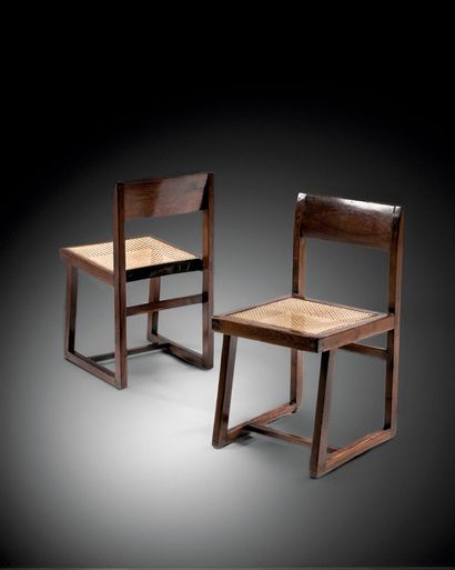  Pierre JEANNERET, in the taste of
Suite of four teak chairs with hollowed-out backs... Gazette Drouot