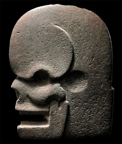 null Hachaen forme de crâne Culture Maya, Guatemala Période Classique, 550 à 950...