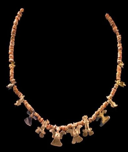 null COLLIER ET PENDENTIF Culture Coclé, Panama Vers 1000 après J.-C. Perles en coquillage...