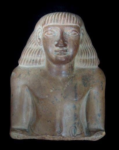 null BUSTE DE PHARAON Dans le style égyptien Pierre brune H. 15 cm - L. 11,5 cm