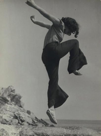 André STEINER Etude de mouvement, Roscoff, 1933 tirage argentique, cachet du photographe...