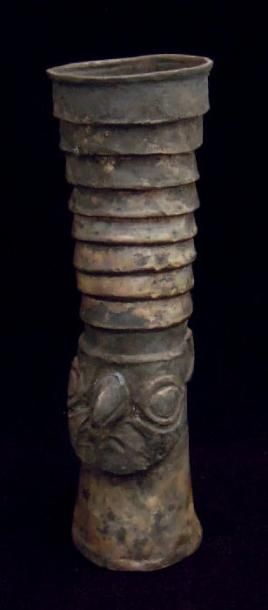 null Vase anthropomorphe Culture Chimu, Pérou Intermédiaire récent, 1000 - 1450 après...