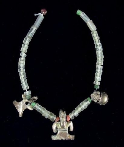 null Collier Culture Tairona, Colombie 800 - 1500 après J.-C. Perles en cristal de...
