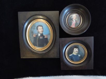 null Lot de trois miniatures militaires: portraits d'un officier de régiment d'infanterie...