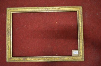 null Baguette en bois mouluré et doré; époque Louis XVI (petits éclats); 36,2 x 53,3...