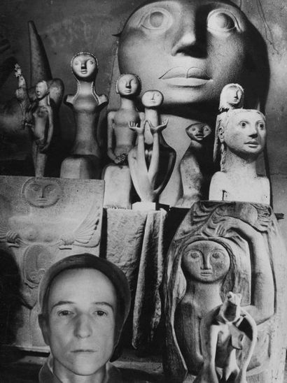 Anton PRINNER (1902-1983) Femme aux cheveux tressés, 1946 Sculpture en bois monoxyle,...