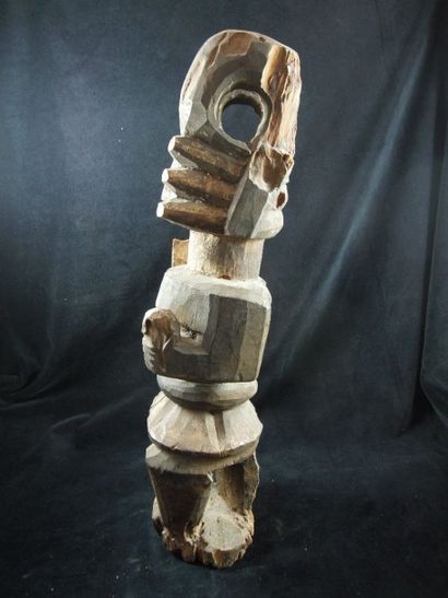 Statue Ikenga Igbo Nigeria Statue Ikenga Igbo Nigeria

Bois mi-dur, pigments noirs,...