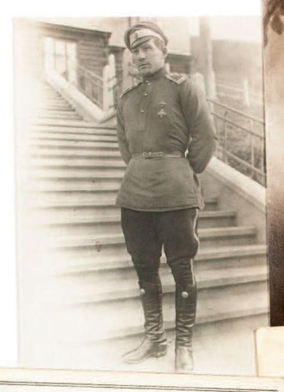 null Portrait de Léonide Rex, cornette au 7ème régiment des hussards de Biélorussie...