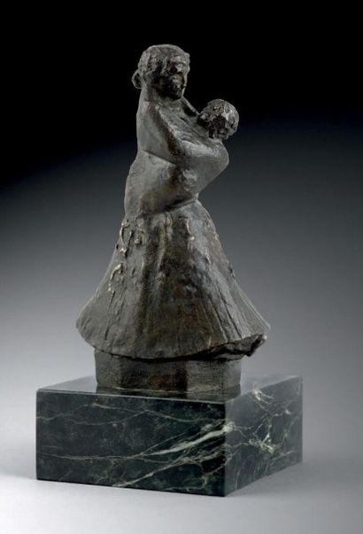 MANUEL MARTINEZ HUGUE DIT MANOLO (1872-1945) Jeune gitane, 1937-1938 Epreuve en bronze...