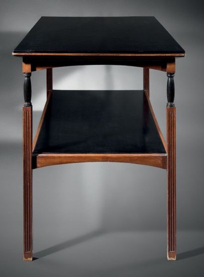 PAUL IRIBE (1883-1935) Table de milieu, 1914 en palissandre, poirier noirci et ébène...