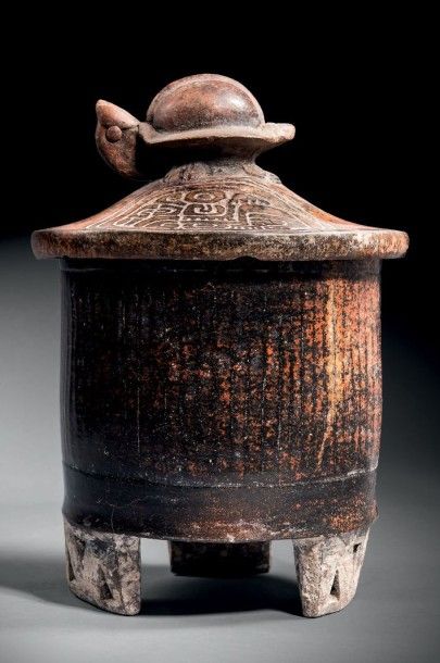 null VASE TRIPODE AU COUVERCLE SURMONTÉ D'UNE TORTUE CULTURE MAYA, MEXIQUE OU GUATEMALA...