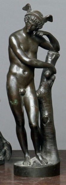 Ecole Italienne du XIXe siècle Hermès
Sculpture en bronze à patine verte
H. 37 c...