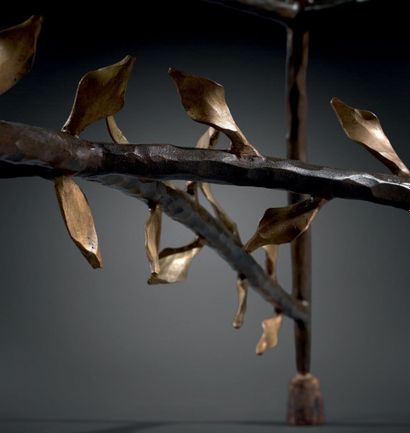 Elisabeth GAROUSTE (1946) et Mattia BONETTI (1952) 
Table basse "Feuilles" en bronze...