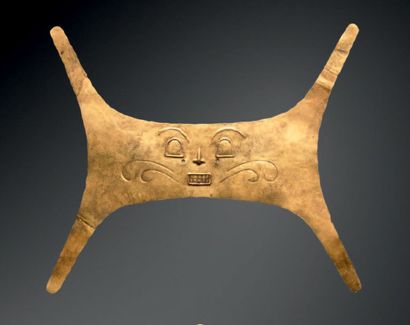 null Plaque décorée d'une tête de félin stylisée
Or jaune archéologique
Forme rectangulaire...