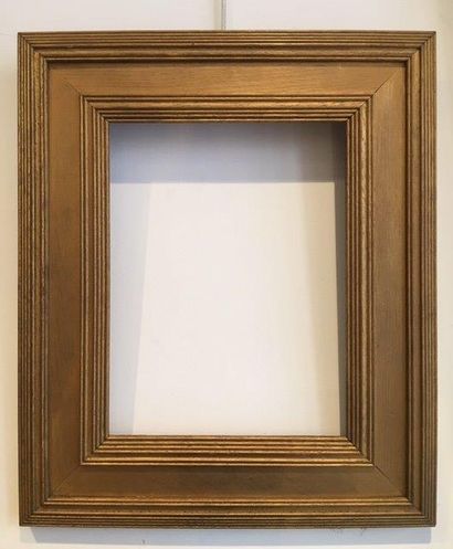 null Cadre en bois doré Whistler
XIXème
31 x 24 x 9,5 cm