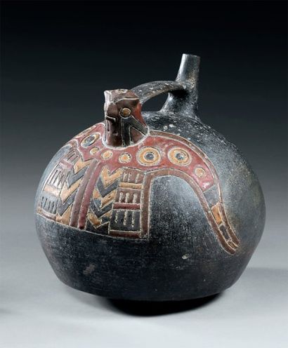 null Culture Paracas, Ocucaje, Pérou 400 à 100 avant J.-C. Rare vase zoomorphe Céramique...