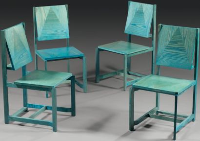 PHILIPPE PARENT Circa 1990 Ensemble de quatre chaises d'inspiration moderniste en...