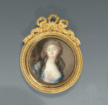 Ecole FRANÇAISE du XVIIIe siècle Portrait d'une jeune femme en robe rose et dentelle...