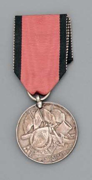 null Médaille de Crimée pour les troupes Sardes, LA CRIMEA 1855, en argent ; à l'avers,...