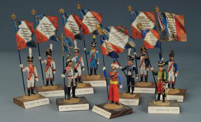 10 figurines métal par Gaston Auger, porte-drapeau...