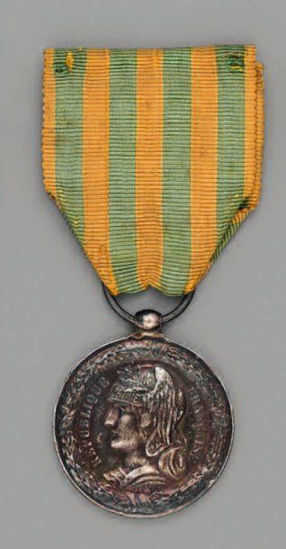 null Médaille du Tonkin 1883-1885, modèle pour l'armée de terre, en argent, fabrication...