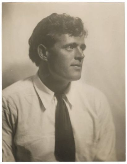 Arnold Genthe (1869-1942) Portrait de Jack London à Carmel-by-the-Sea, 1906 New York,...