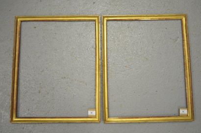 null Paire de gorges en bois mouluré et doré. Début du XIXe siècle. 41,5 x 52 cm
Profil:...