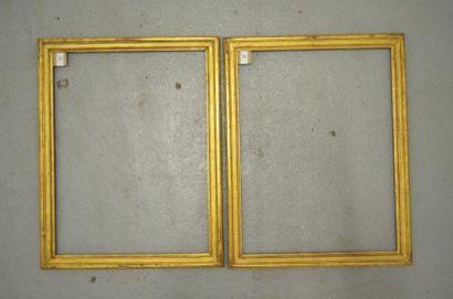 null Paire de baguettes en bois mouluré et doré. Époque Louis XVI. 43,9 x 57,8 cm...