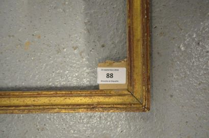 null Baguette en bois mouluré et doré. Époque Louis XVI. 21,4 x 26,7 cm
Profil: 2,7...