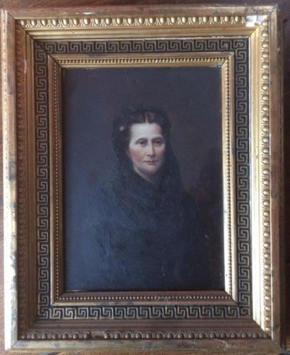 Ecole du XIXème 
Portrait de femme à la robe noire
Huile sur panneau
21 x 15 cm