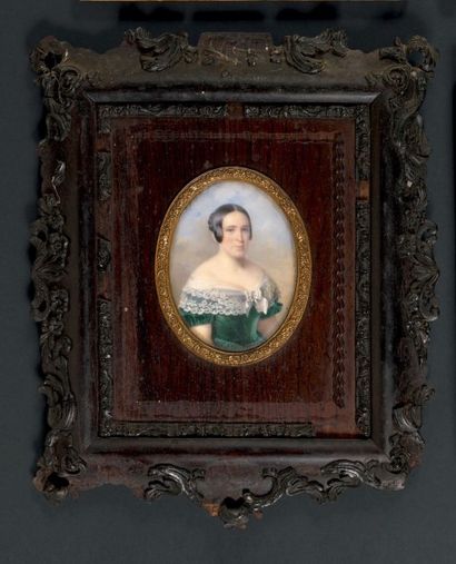 FRÉDÉRIC MILLET (1796-1859) Portrait de Madame de Beauregard en buste vers la droite...