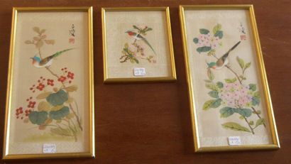 CHINE 
Suite de trois peintures sur soie, Oiseaux