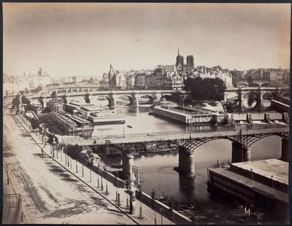 Gustave Le Gray (1820-1884) L'Hôtel de Ville et la Seine au pont d'Arcole
Paris,...