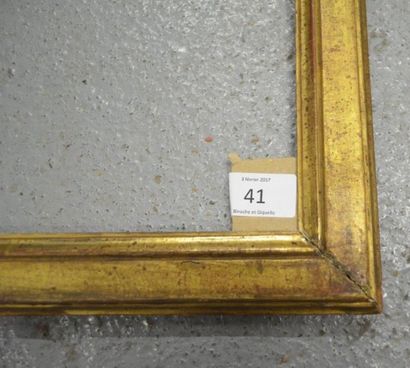 null Baguette plate en chêne mouluré et doré.
Époque Louis XVI. 44,8 x 54,6 cm -...