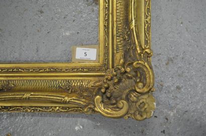 null Cadre en bois et stuc doré de style Louis XV. Xxème siècle. 48,5 x 53,5 cm -...