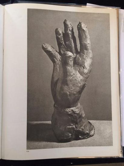 PICASSO. — KAHNWEILER (Daniel-Henry) Les Sculptures de Picasso.
Paris, Éditions du...