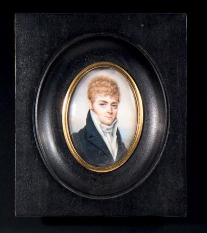 Edme BOUCHARDY (Actif entre 1808 - 1840) Portrait de jeune homme à la redingote grise
Miniature...
