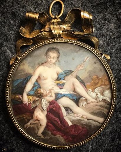 Ecole FRANÇAISE fin du XVIIIe siècle, d'après Boucher 
Vénus et Cupidon
Miniature...