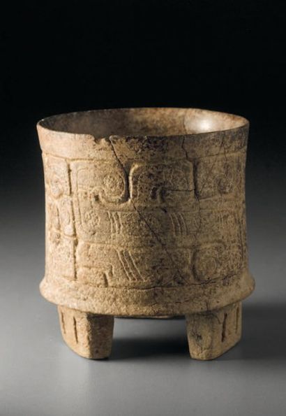 null Coupe tripode Culture Maya, Petén, Guatemala Période Classique, 550-950 après...